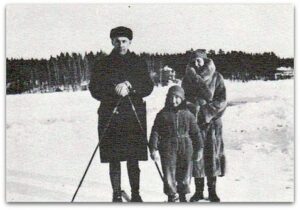 Teatriblogi! VAT Teatri & G9 “Sirgu Eesti”